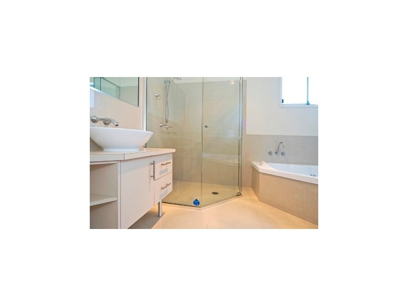 1/13 Lord St, Kirra QLD 4225