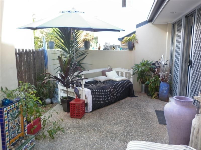 2/45 Golden Four Drive, Bilinga QLD 4225