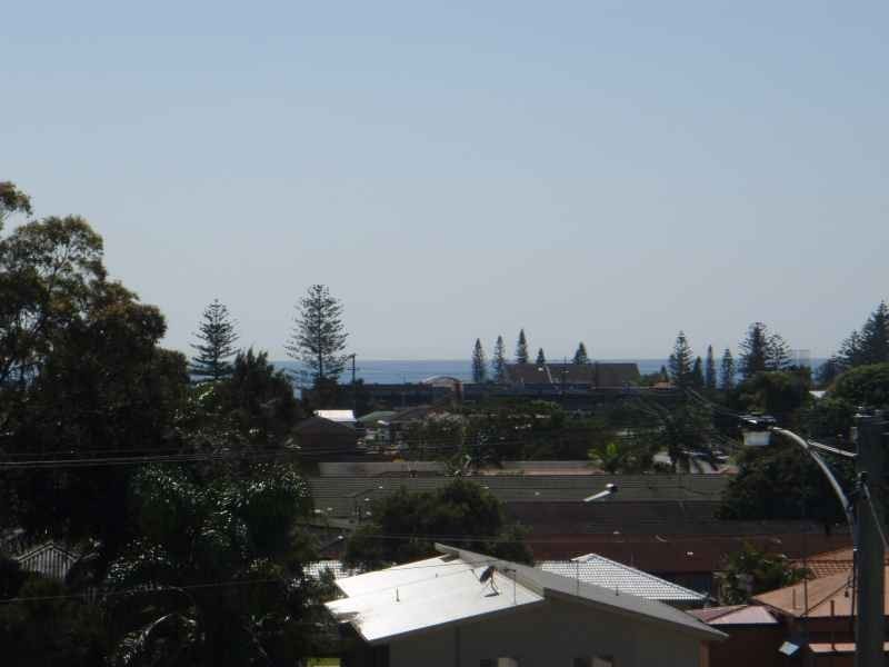 10 Cherub Street, Tugun QLD 4224