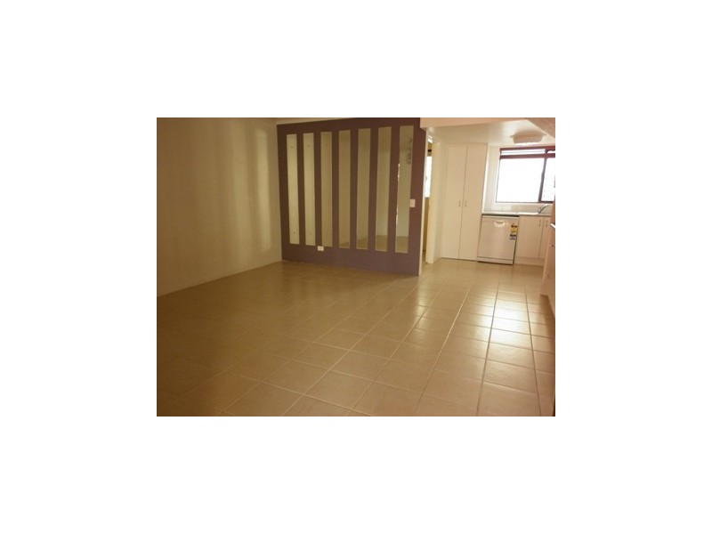 3/60 Coolangatta Road, Kirra QLD 4225