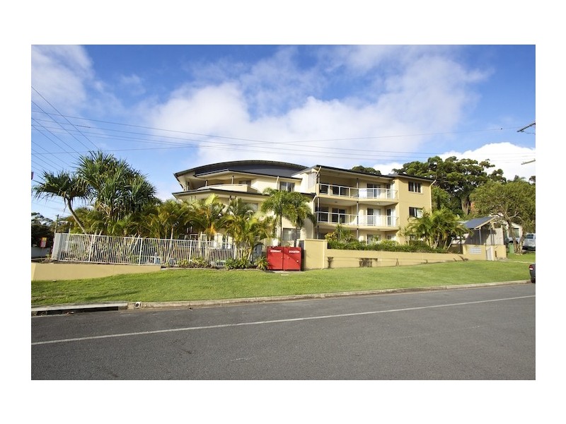 2/50 Miles St ‘Kirra Breaks’, Kirra QLD 4225