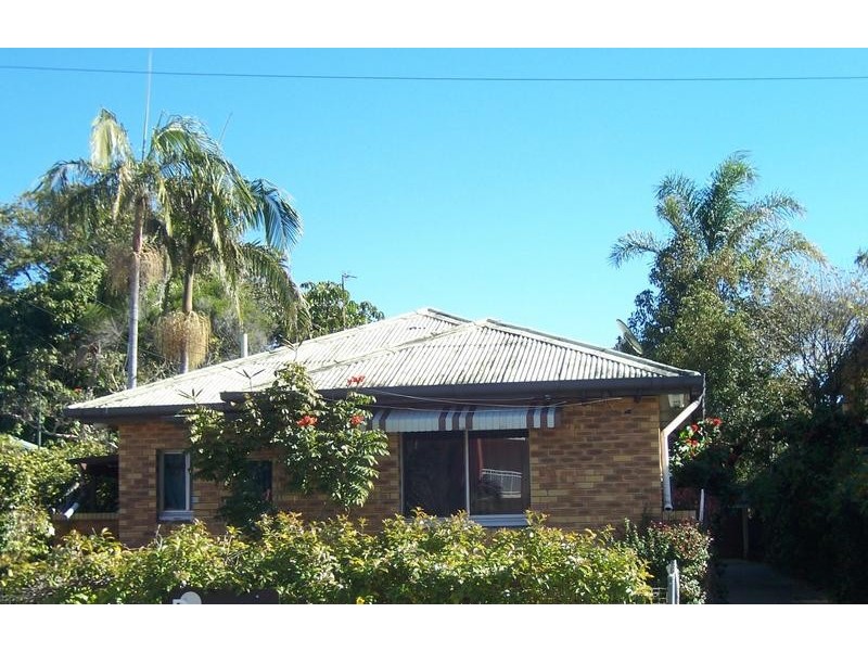 2/11 Douglas Street, Kirra QLD 4225