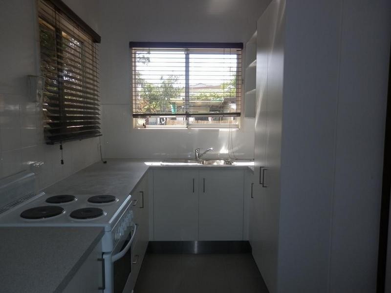 2/11 Douglas Street, Kirra QLD 4225