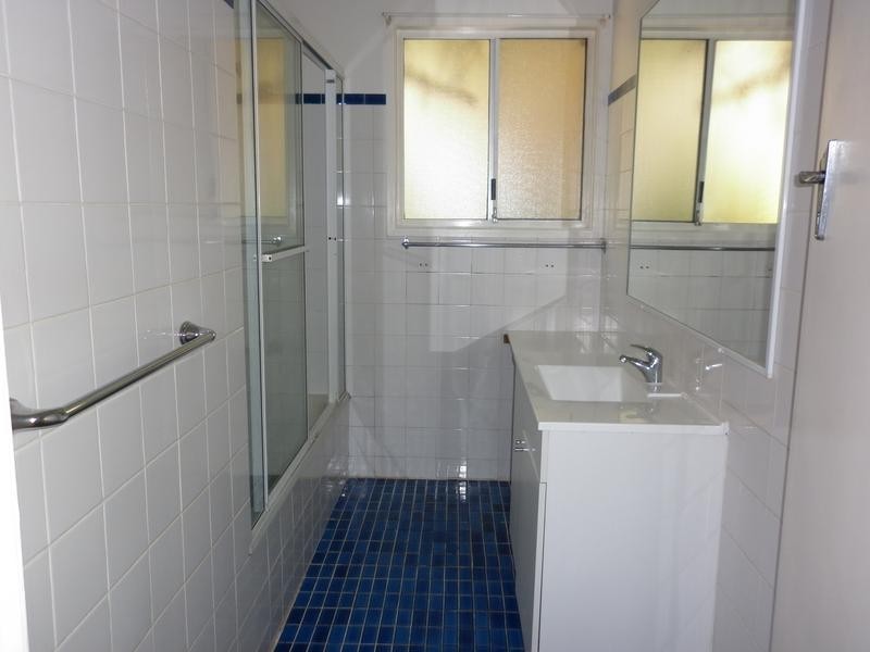 2/11 Douglas Street, Kirra QLD 4225