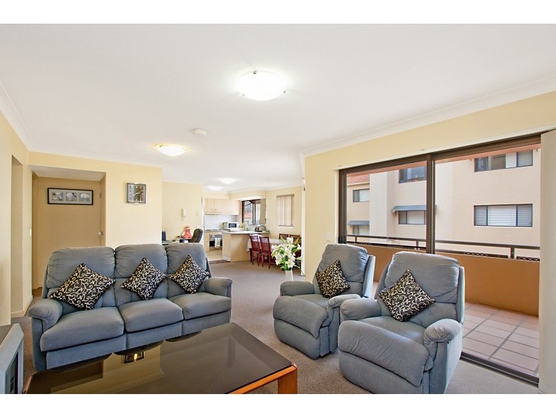 6/33 Dixon Street ‘Parkside View’, Coolangatta QLD 4225