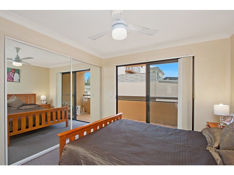 6/33 Dixon Street ‘Parkside View’, Coolangatta QLD 4225