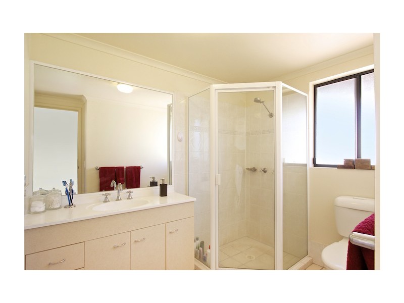 4/33 Dixon Street, Coolangatta QLD 4225