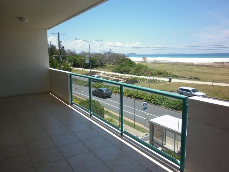 9/4 Musgrave Street, Kirra QLD 4225
