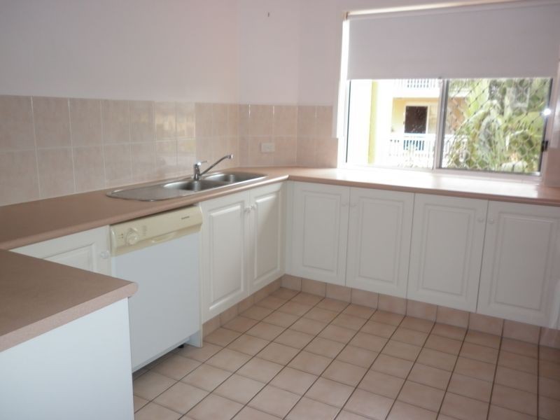 18/12-14 Douglas Street, Kirra QLD 4225