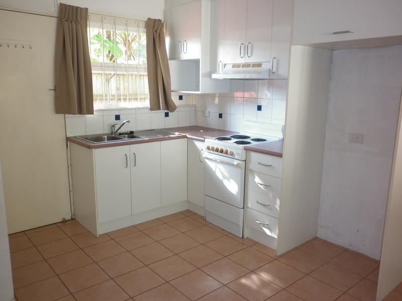 4/74a Pacific Parade, Bilinga QLD 4225