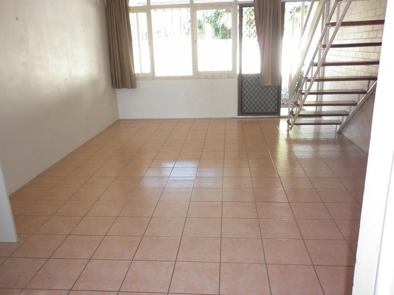 4/74a Pacific Parade, Bilinga QLD 4225