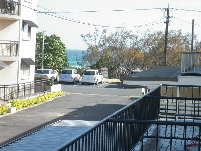 4/74a Pacific Parade, Bilinga QLD 4225