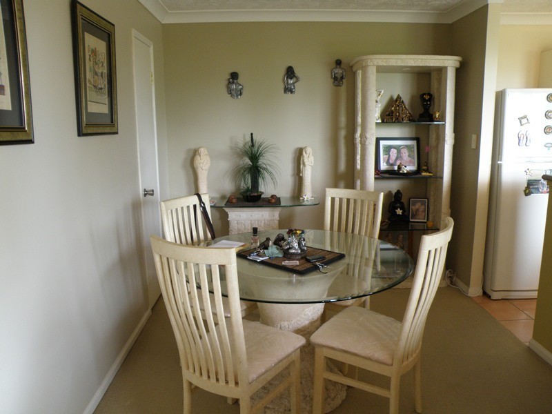 2/6 Rutledge Street, Kirra QLD 4225