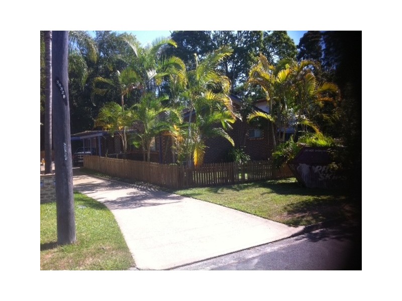 2/14 Barton Avenue, Southport QLD 4215