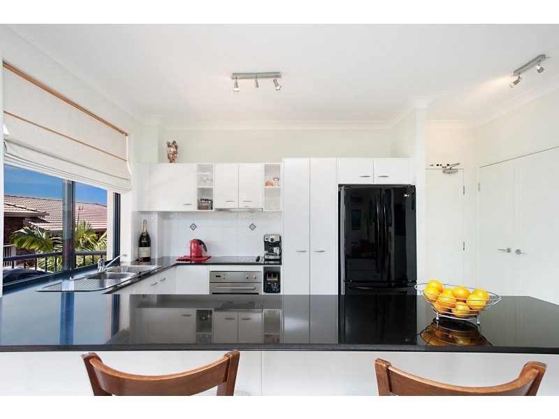 9/13 South Street ‘Ashbrook Court’, Kirra QLD 4225