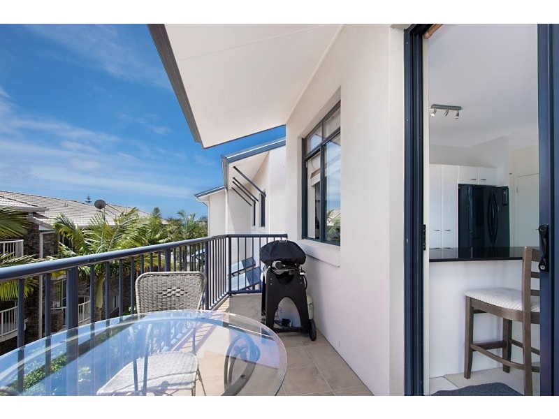 9/13 South Street ‘Ashbrook Court’, Kirra QLD 4225