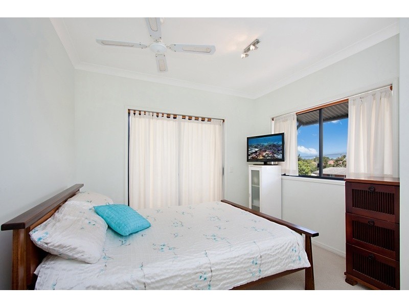 9/13 South Street ‘Ashbrook Court’, Kirra QLD 4225