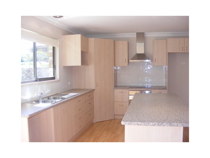 6 Ruth Terrace, Oxenford QLD 4210