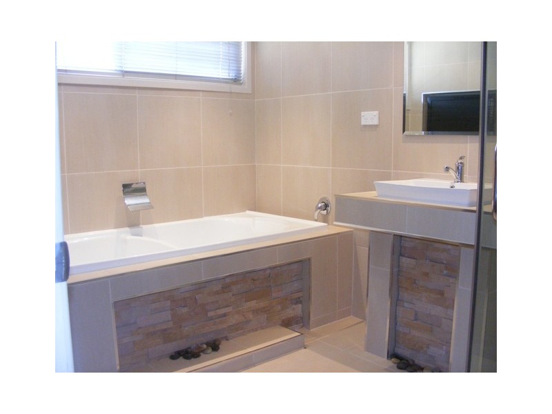 6 Ruth Terrace, Oxenford QLD 4210