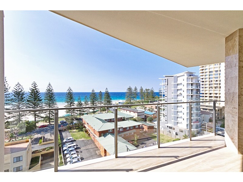 16 Eden Ave ‘Maili’, Rainbow Bay QLD 4225