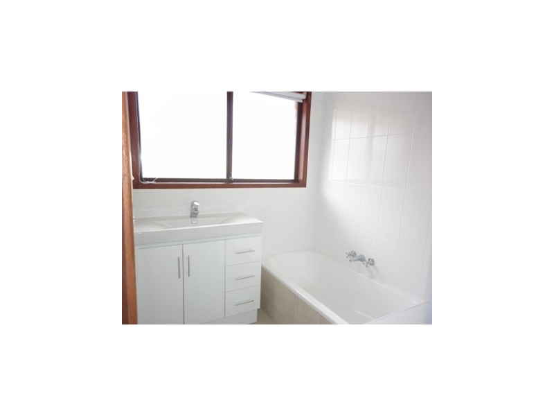 3 Pinon Close, Elanora QLD 4221