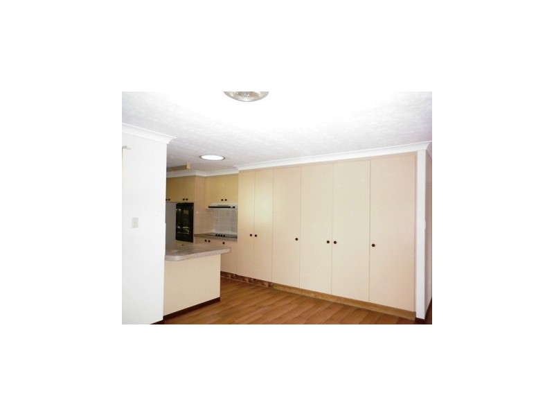 3 Pinon Close, Elanora QLD 4221