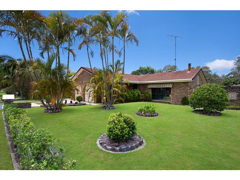 10 Clives Circuit, Currumbin Waters QLD 4223