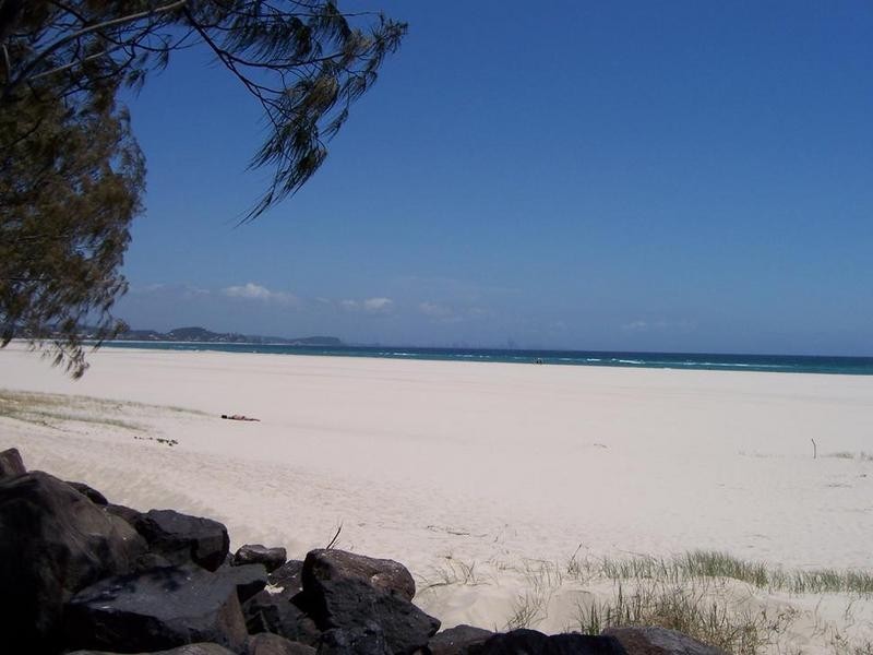 4/206 Pacific Pde, Bilinga QLD 4225