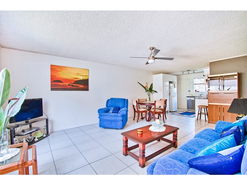 2/5 Douglas St ‘Haven Lodge’, Kirra QLD 4225