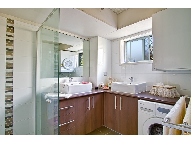 2/5 Douglas St ‘Haven Lodge’, Kirra QLD 4225