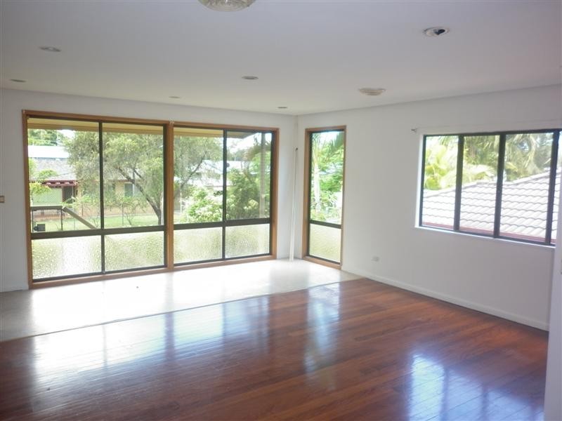 22 Cuba Avenue, Palm Beach QLD 4221