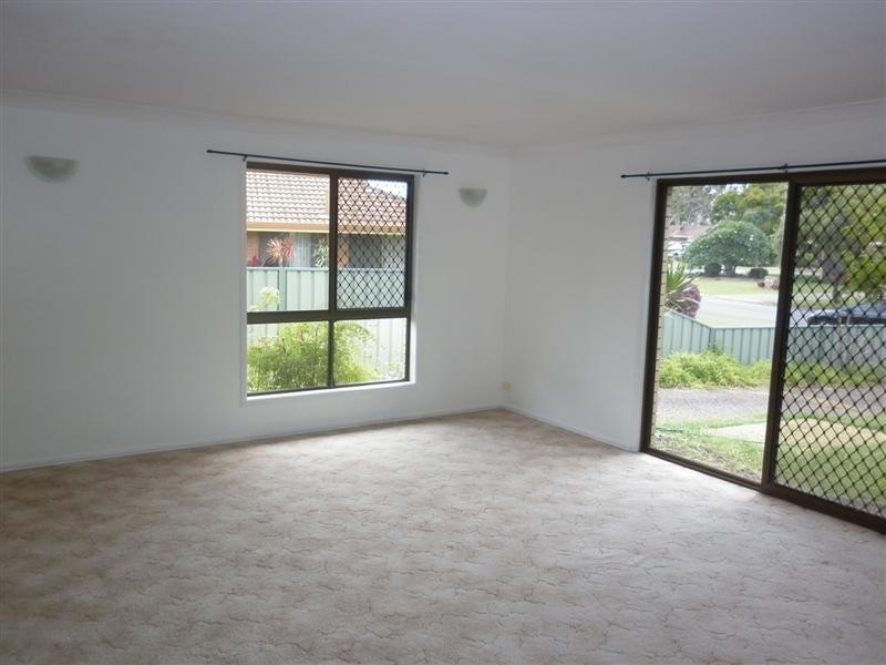 52 Bambaroo Crescent, Tweed Heads NSW 2485