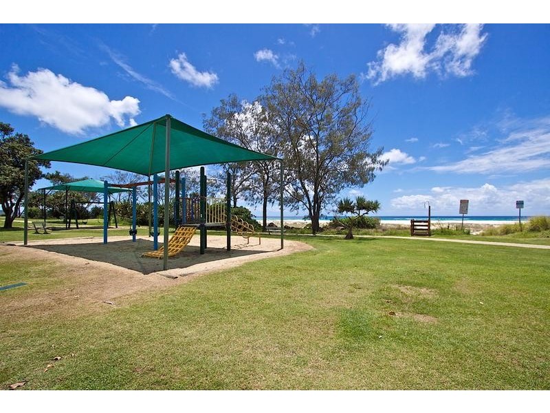 2/44 Pacific Pde San Chelsea, Bilinga QLD 4225