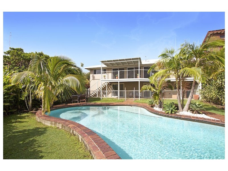 11 Hibiscus Parade, Banora Point NSW 2486