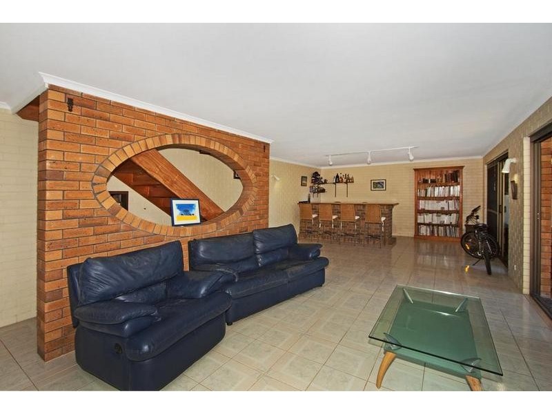 131 Peninsular Dr, Bilambil Heights NSW 2486