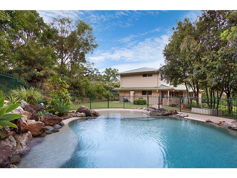 34 Raleigh Terrace, Currumbin Waters QLD 4223