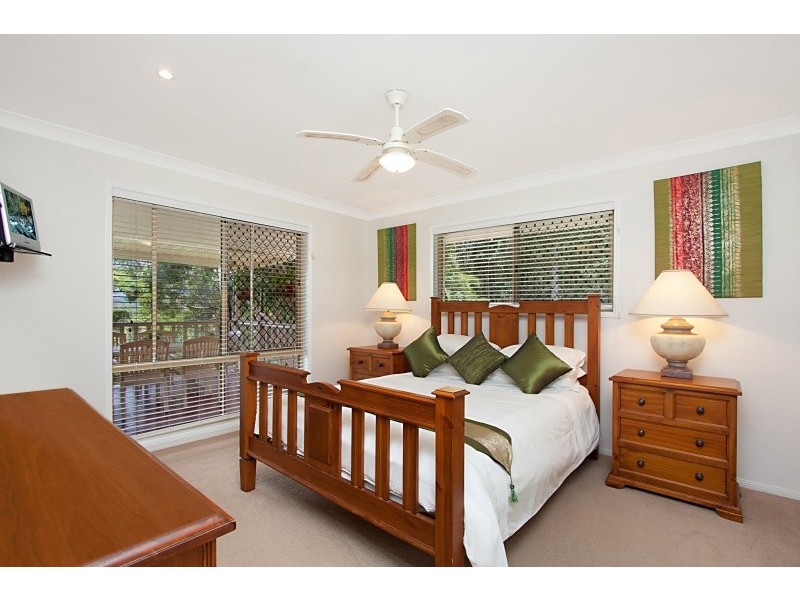 34 Raleigh Terrace, Currumbin Waters QLD 4223