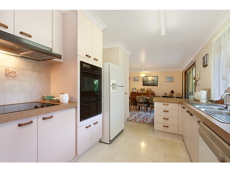 4 Sawtell Drive, Currumbin Waters QLD 4223