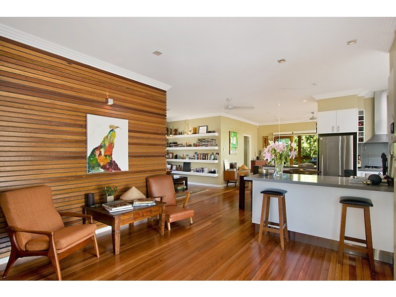 95 Palm Beach Avenue, Palm Beach QLD 4221