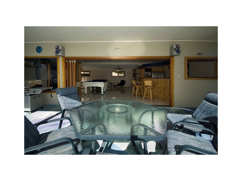 69 Rutledge Street, Coolangatta QLD 4225