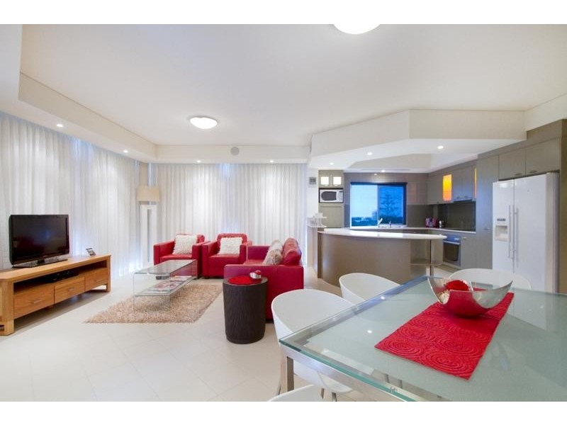 2/129-131 Musgrave Street ‘Pharos’, Coolangatta QLD 4225