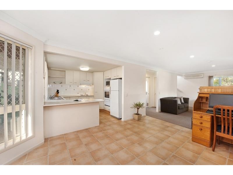 2/70 Palm Beach Avenue, Palm Beach QLD 4221