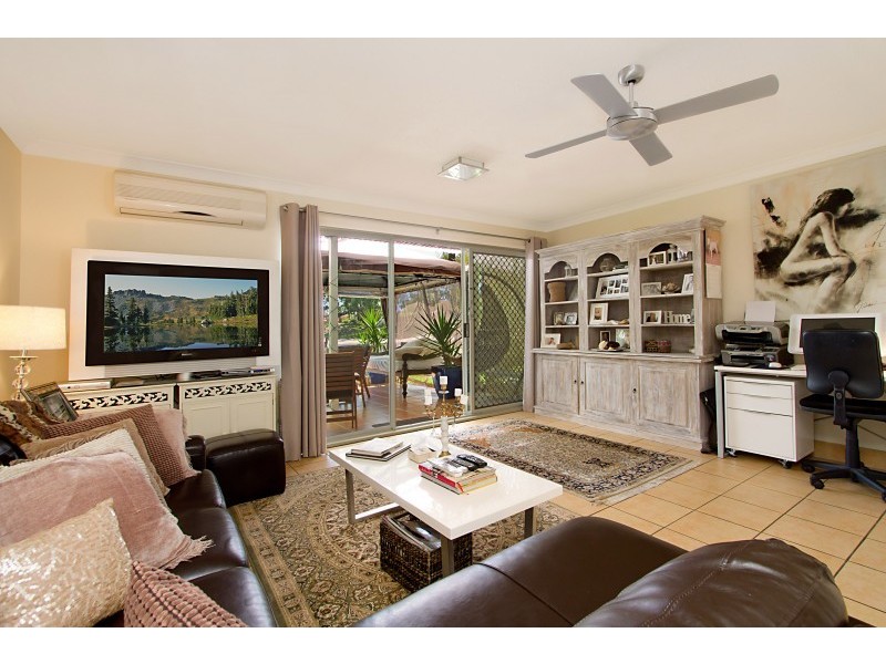 11/2 Coolgardie Street ‘Isle of Palms’, Elanora QLD 4221