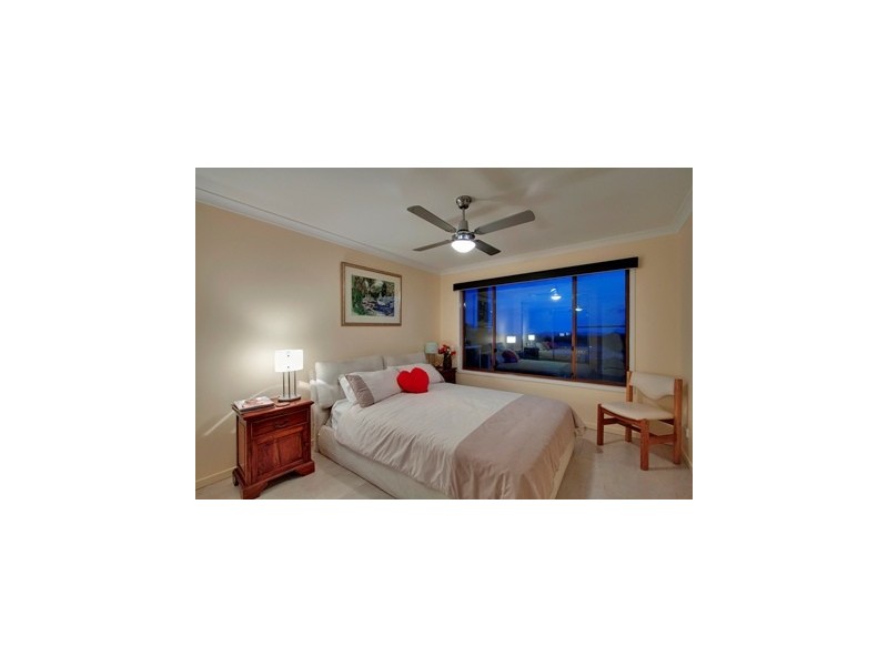 8 Sunnycrest Drive, Terranora NSW 2486