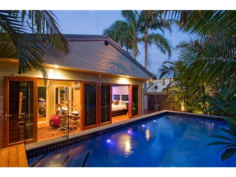 95 Palm Beach Avenue, Palm Beach QLD 4221