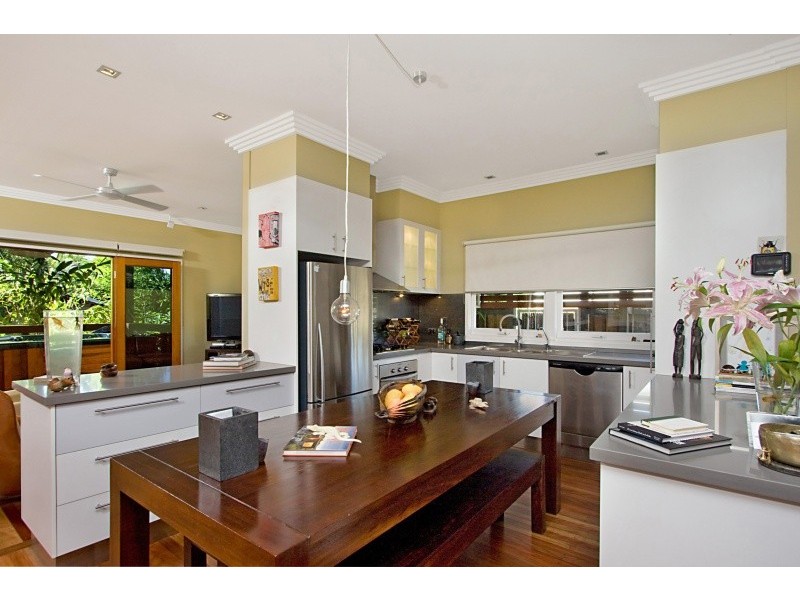 95 Palm Beach Avenue, Palm Beach QLD 4221