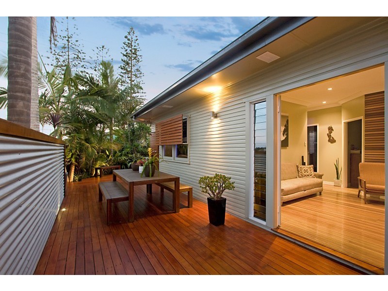 95 Palm Beach Avenue, Palm Beach QLD 4221