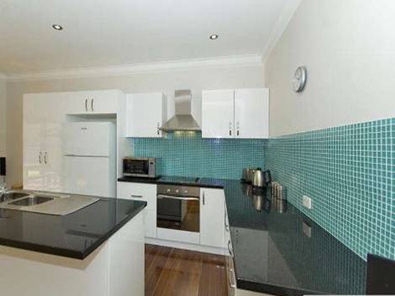 18 Coyne Street, Kirra QLD 4225