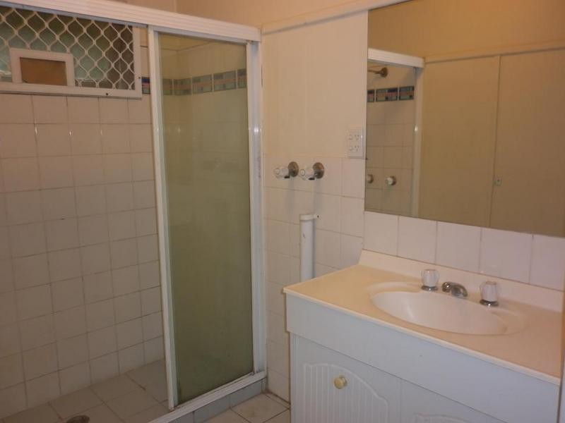 2/3 Rutledge Street, Kirra QLD 4225