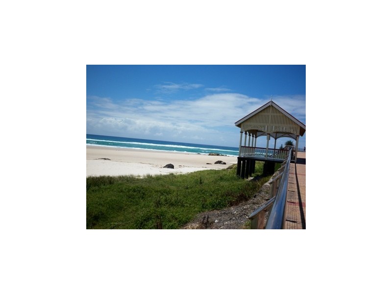 2/3 Rutledge Street, Kirra QLD 4225